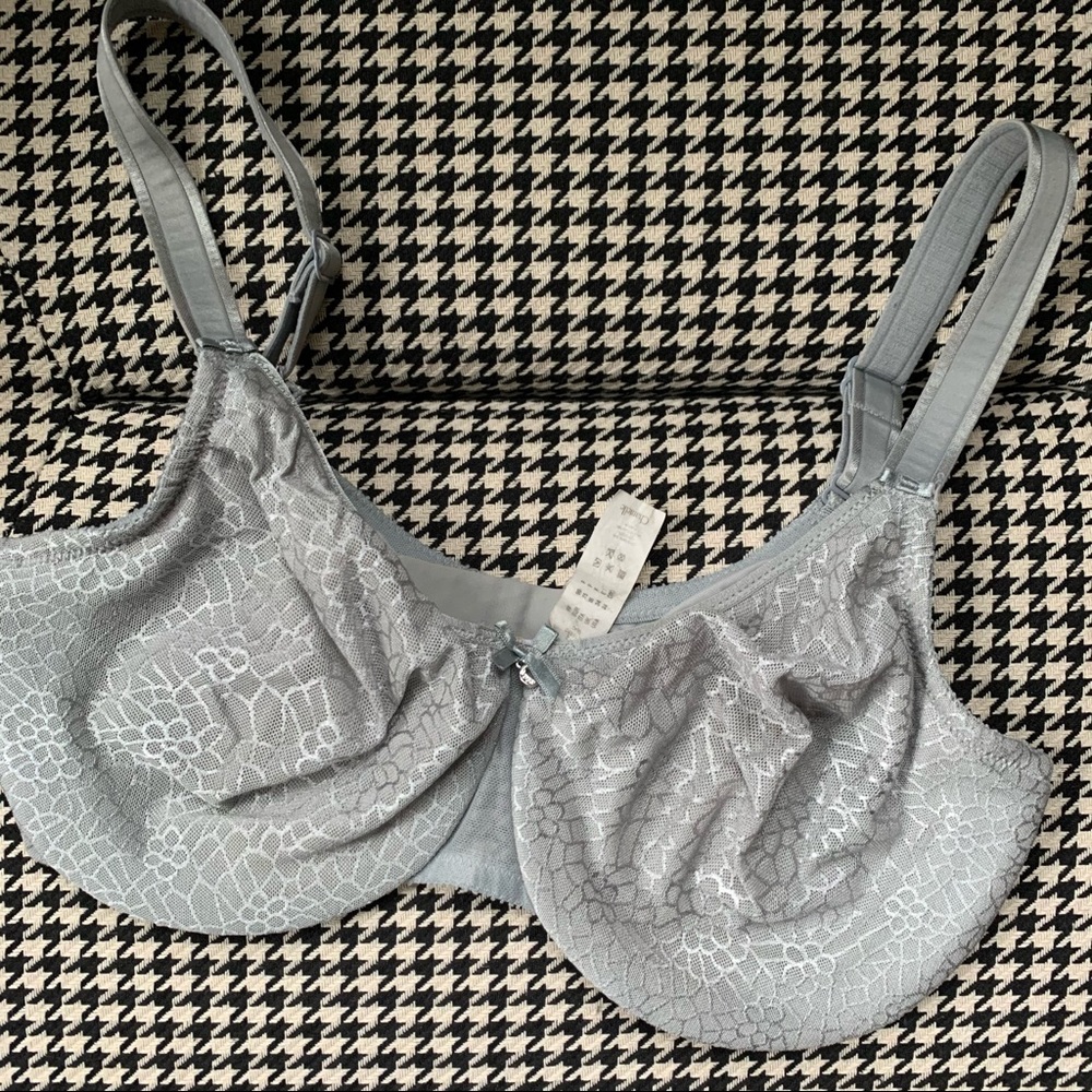 C Magnifique Seamless Unlined Minimizer